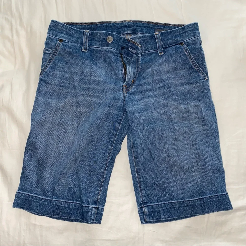 Citizens of Humanity Light Wash Denim Shorts Bermuda Long Shorts Sz 27
